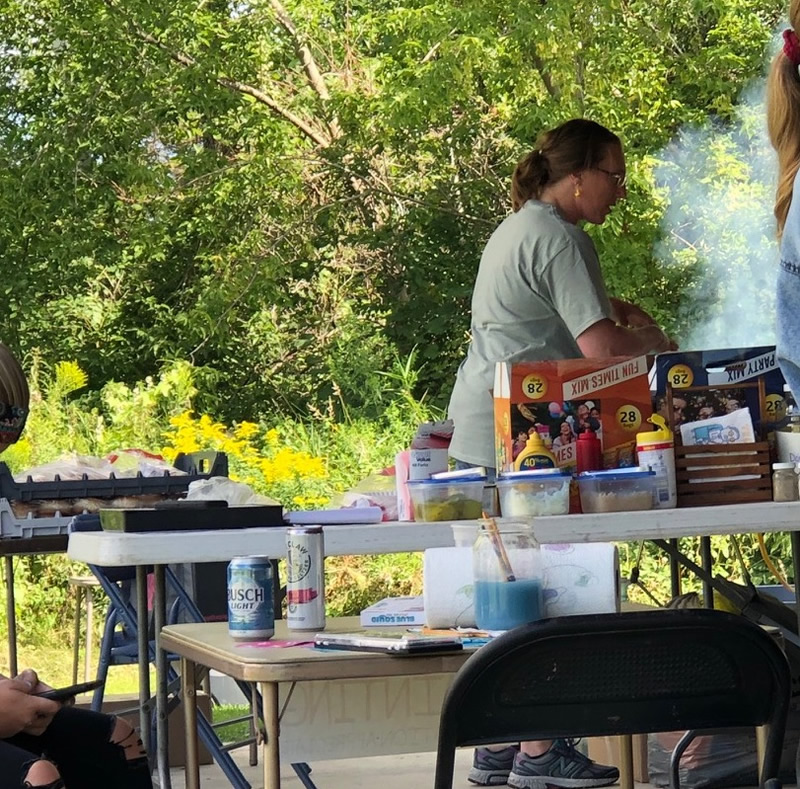 https://www.dundeemill.org/pictures/2019/10 Food Counter.jpg